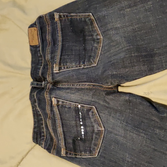 Skinny leg jeans with sequin on the back pockets - Picture 3 of 4